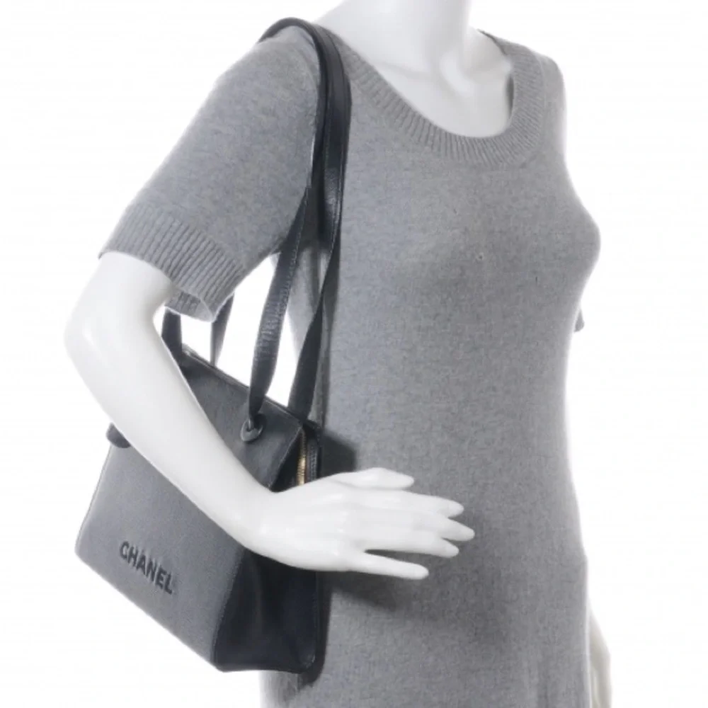 Rare Chanel Vintage Caviar Shoulder Bag - Authentic Black Leather - Picture 2 of 16